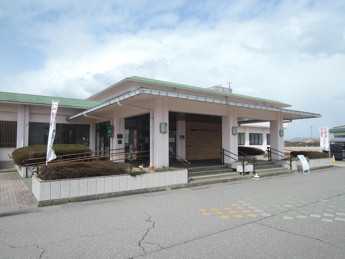 Uchinadamachi Cycling Terminal Exterior photo